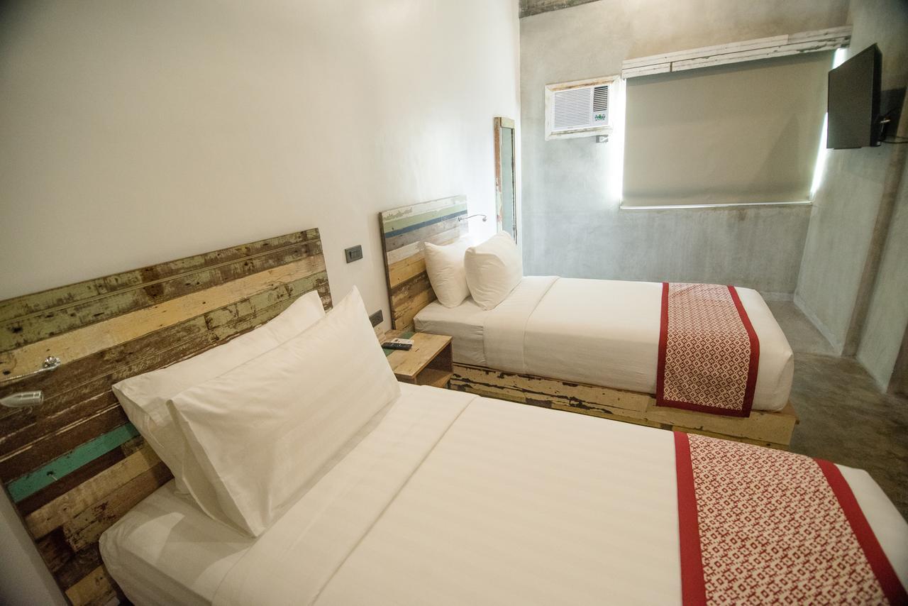 Hotel The Bricks 3*
