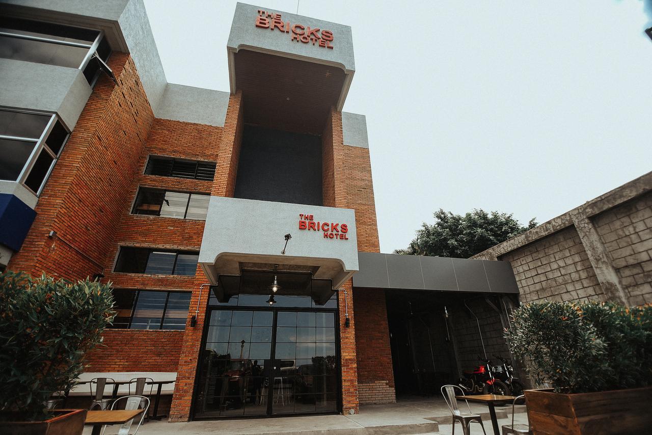 The Bricks 3* Dumaguete City
